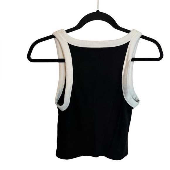 Gap Modern Ribbed Halter Tank - Picture 2 of 5